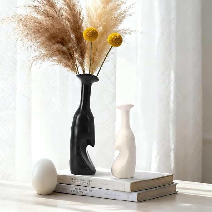 Heart Shaped Small Ceramic Vases Set of 2 Home Decor Boho Vase Modern Matte Flower Vase Minimalist Decorative Vase for Wedding Gift Dining Coffee Table Book Shelf Office Décor