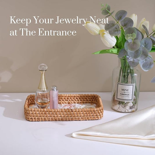 YANGQIHOME Jewelry Tray, Rattan Jewelry Organizer with White Leaf Base – Decorative Jewelry Organizer Dish for Rings, Watches, Keys – Ideal for Bedroom, Living Room, Entryway, Natural