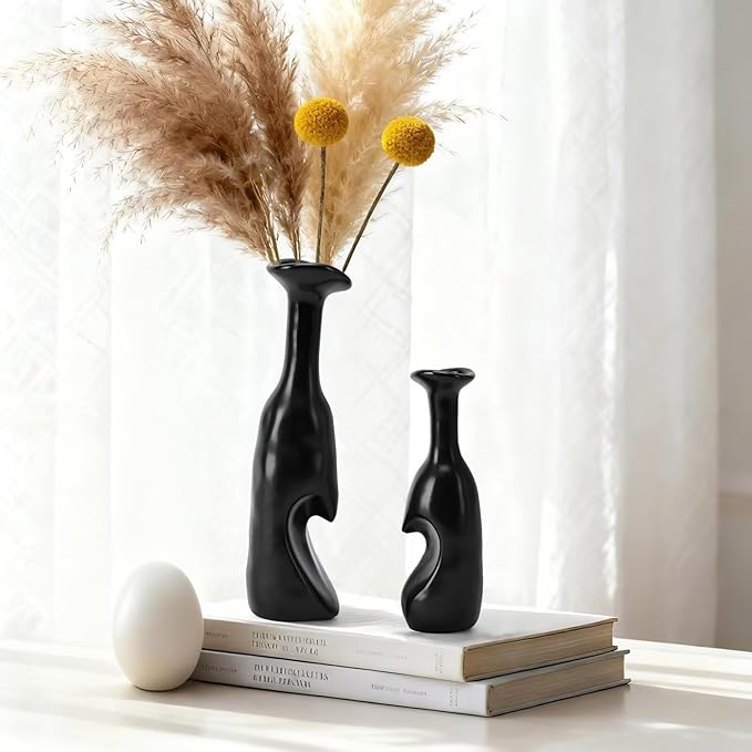 Heart Shaped Small Ceramic Vases Set of 2 Home Decor Boho Vase Modern Matte Flower Vase Minimalist Decorative Vase for Wedding Gift Dining Coffee Table Book Shelf Office Décor