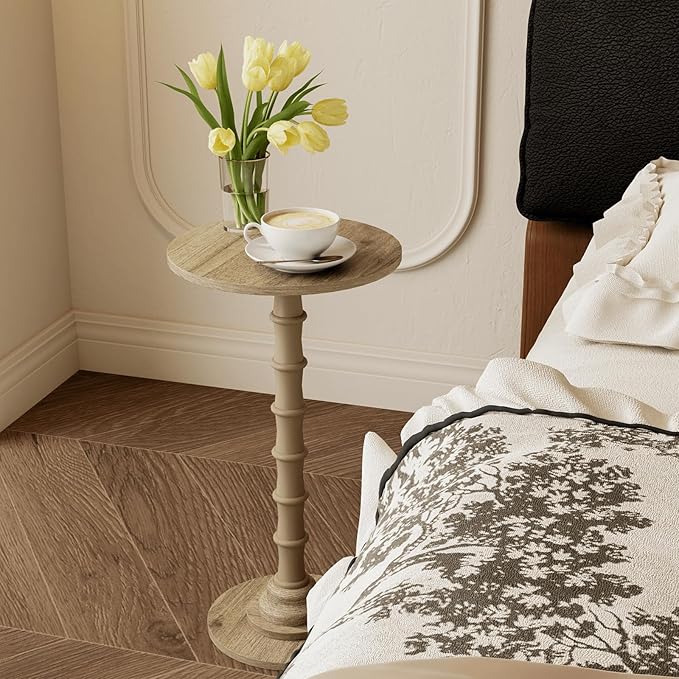 Round Side Table, Modern Drink Table for Small Spaces, Small End Table with Solid Wood Leg for Living Room, Bedroom, Corners, and Office (Grey Oak)