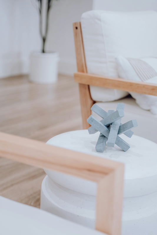 🪑 How to Make Small Spaces Feel Bigger with Mini Furniture