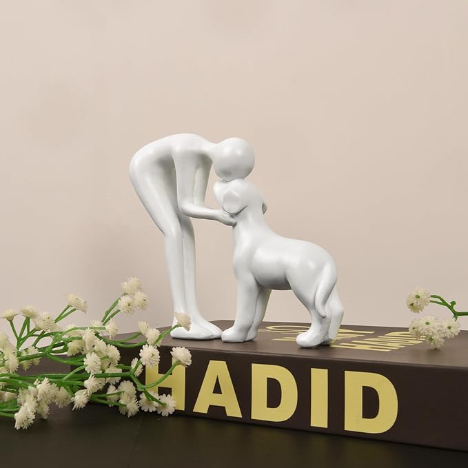 Dog Sculpture Home Decor Cute Man and Dog Statue Decoration for Office、Living Room、Bedroom、Home， Memory Gifts for Pet Lovers (White)