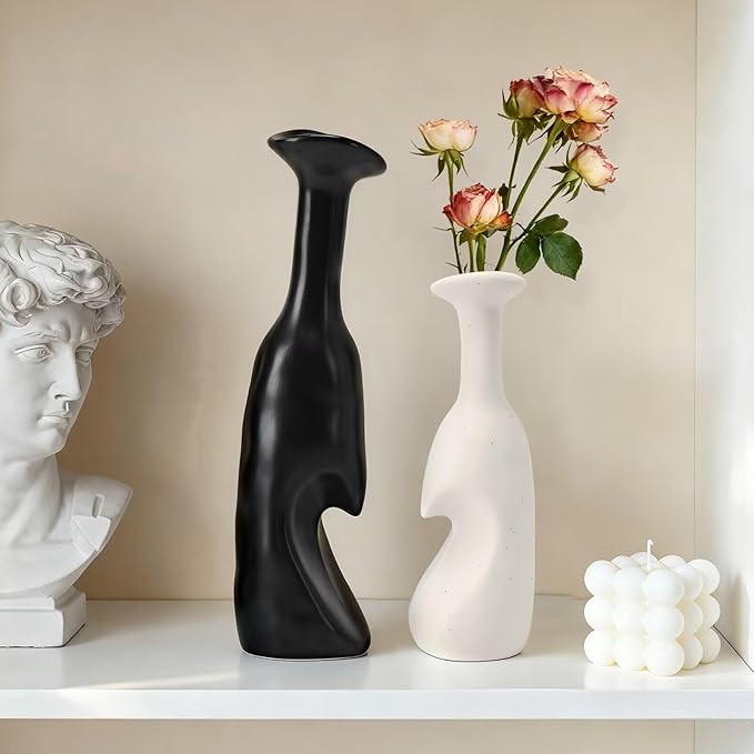 Heart Shaped Small Ceramic Vases Set of 2 Home Decor Boho Vase Modern Matte Flower Vase Minimalist Decorative Vase for Wedding Gift Dining Coffee Table Book Shelf Office Décor