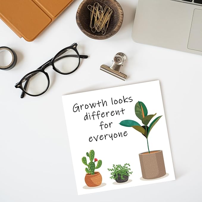 LVQHI Inspirational Wood Block Sign,Growth Looks Different for Everyone Plant Motivational Wooden Block Sign for Home Bedroom Office Desk Table Decor,Inspirational Cheer Up Gift for Coworker Friend