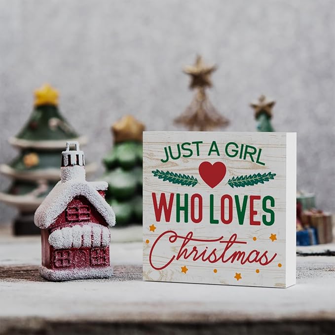 Rustic Just A Girl Who Loves Christmas Tree Wood Box Sign, Farmhouse Christmas Santa Artwork Decor, Wood Square Sign Desk Block Signs Home Shelf Office Decoration 5 x 5 Inches