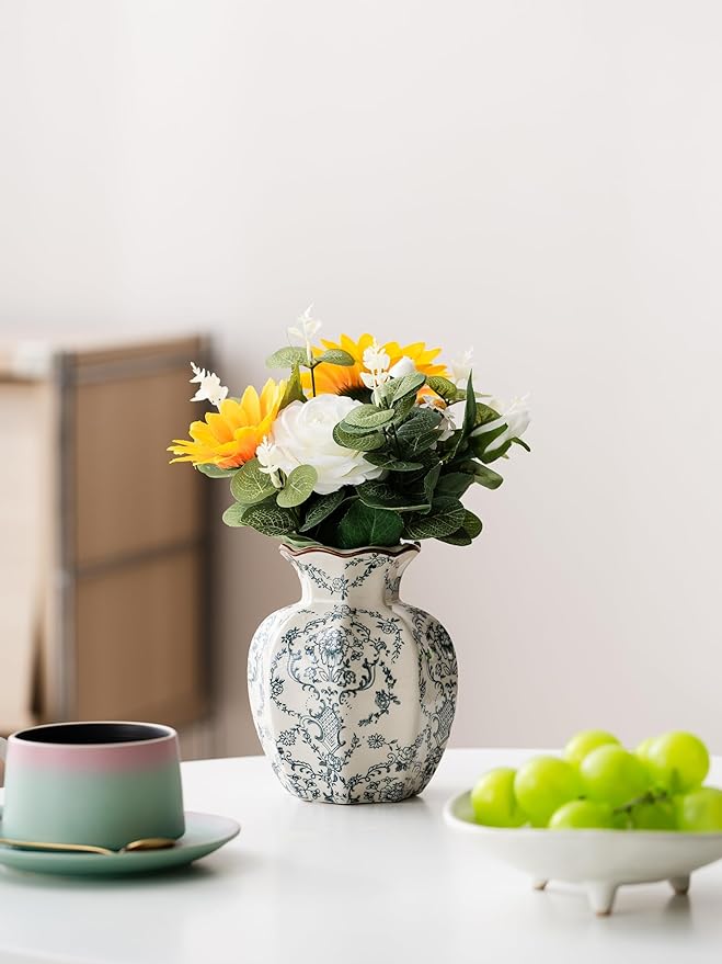 Blue and White Vase, Vintage Blue Ceramic Flower Vessel,Ceramic vases for Home Decor,Vintage Green and Beige for Console Table Mantle Chinoiserie Decor (Retro-03, Small)