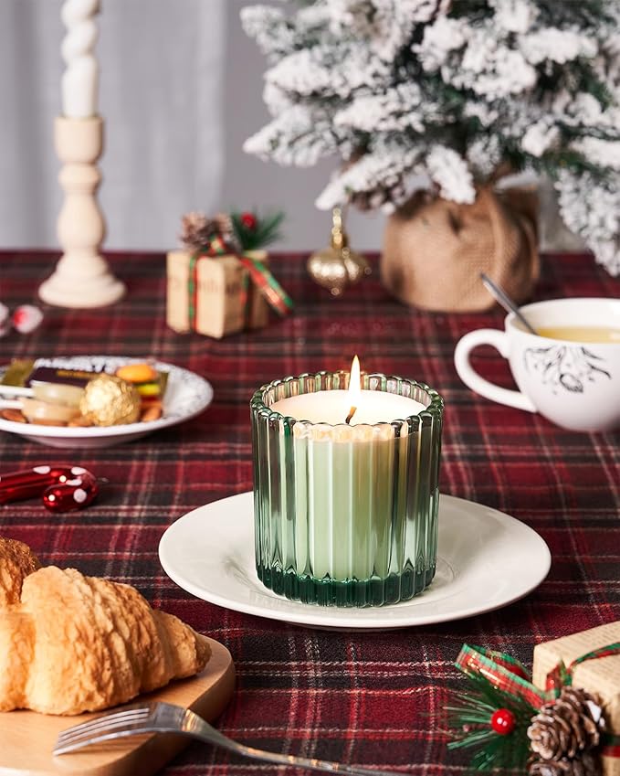 M&SENSE Holiday Pine Scented Soy Candles, Christmas Tree Jar Candle, Winter Candle Gifts for Home Decor, Up to 60 Hours Burning, Natural Soy Wax Relaxing Aromatherapy Candle