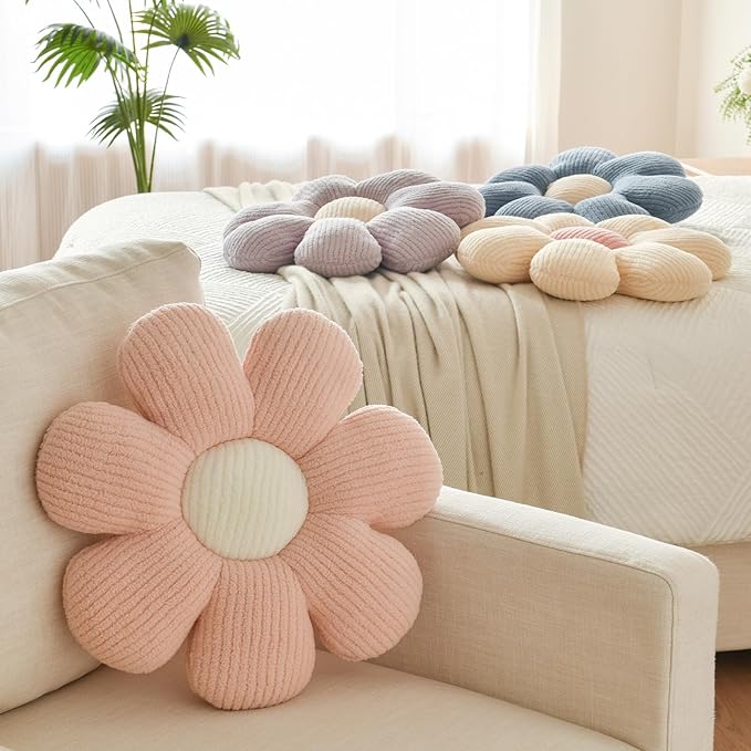 Xuyier Flower Shaped Throw Pillow,Soft Daisy Pillow with Decorative Pillows for Bed Couch Chair Floor, Flower Plush Pillows for Living Room Bed Room Seat Cushion(19.6" Lavender)