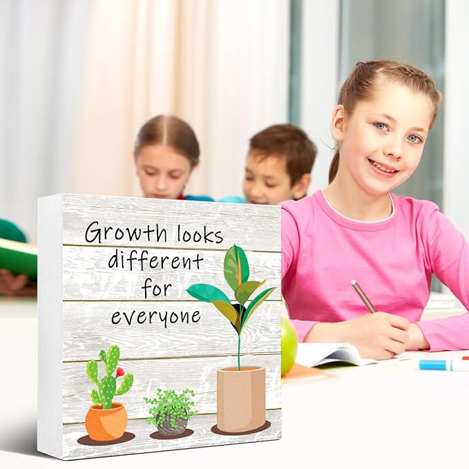 LVQHI Inspirational Wood Block Sign,Growth Looks Different for Everyone Plant Motivational Wooden Block Sign for Home Bedroom Office Desk Table Decor,Inspirational Cheer Up Gift Grain-Grey