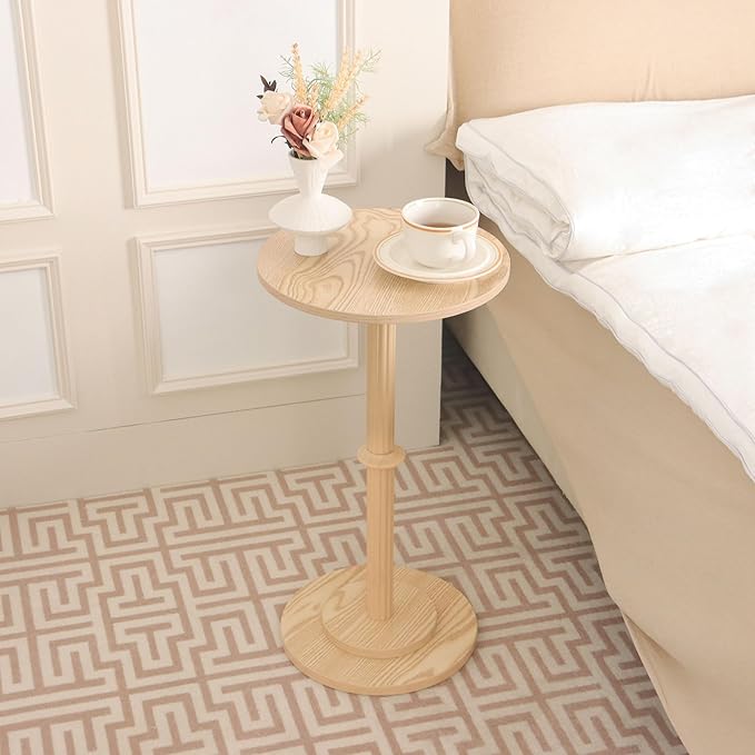 MaxSmeo Drink Table, Small Side Table for Small Spaces, Modern Round End Table with Fluted Wood Leg, Natural