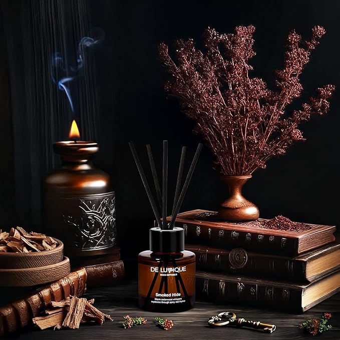 Smoked Hide Reed Diffuser – Luxury Home Fragrance Diffuser with Cedarwood, Red Thyme, Iris & Patchouli – Room Scent Diffuser for Long-Lasting Aroma – 50ml