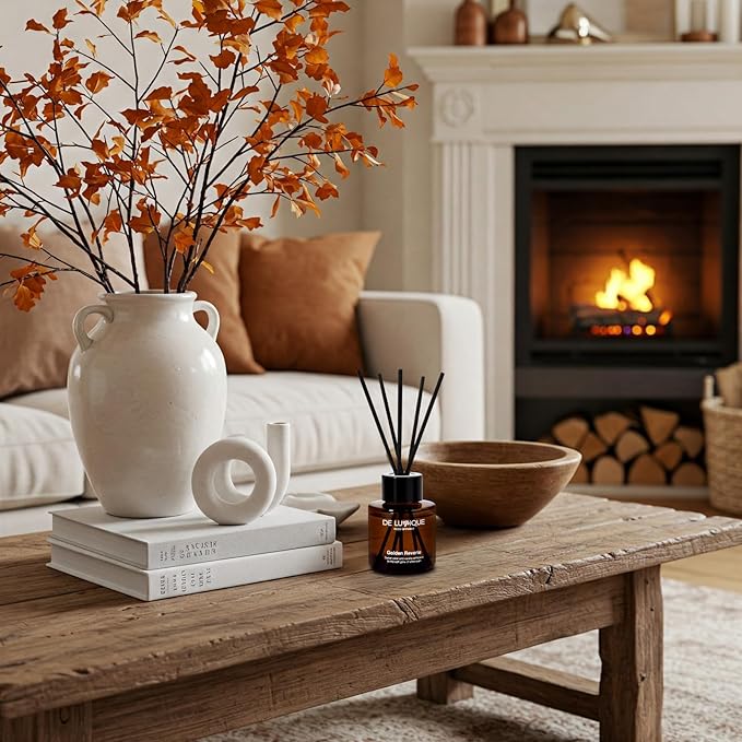 Aroma Diffuser Golden Reverie – Room Scent Diffuser with Essential Oils – Long Lasting Reed Diffuser for Home, Bedroom, or Bathroom – Vanilla & Pear 50ml