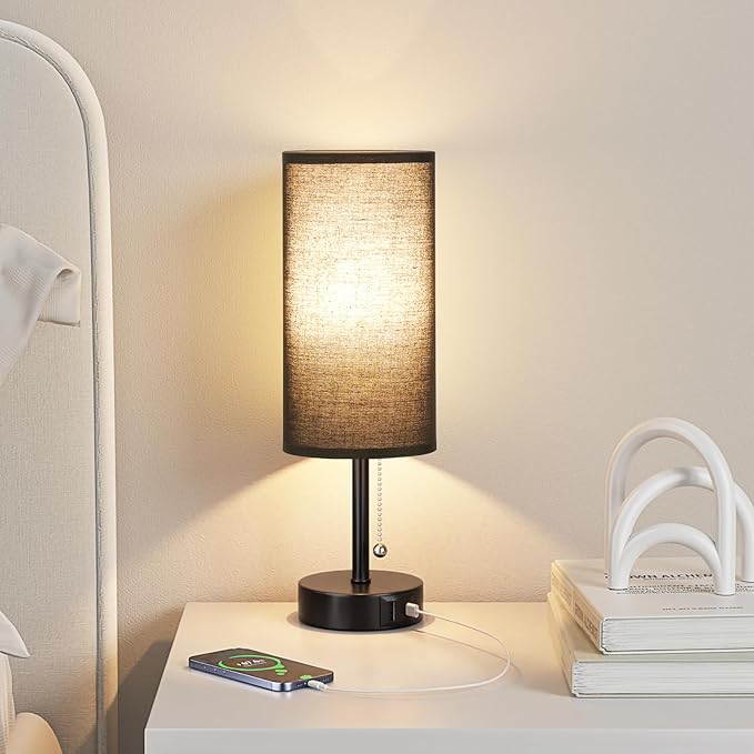 Black Bedside Lamp for Bedroom Nightstand - Small Table Lamp with USB A + C Charging Port, 3 Color Temperatures Pull Chain Night Stand Light with Bulb， Side Table Desk Reading Lamp for Living Room