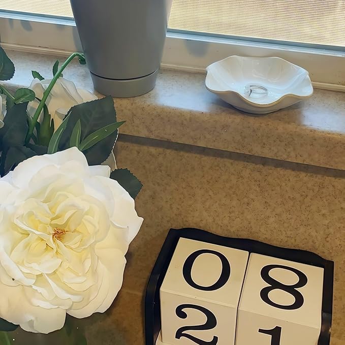 2Pcs Ceramic Jewelry Dish, Lotus Leaf Shape Ring Holder Necklace Dish, Small Key Ring Dish, Suitable for Mother Friend Sister, Gifts for Women, Home Decor Trinket Tray (White)