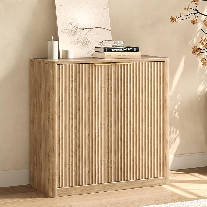 Evermagin 31.5" Oak Buffet Cabinet with Storage, Fluted Sideboard Cabinet with Adjustable Shelves，Boho Credenza, Console Table with 2 Doors for Dining Room, Kitchen, and Living Room