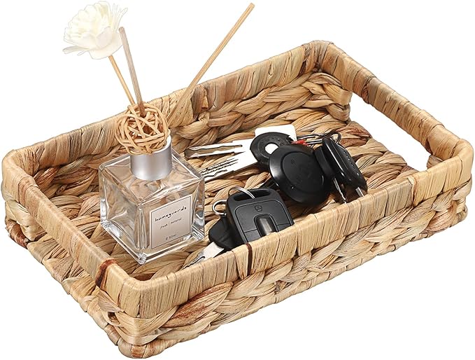 Hipiwe Small Keys Basket for Entryway Table Decorative Wicker Basket Tray Woven Organizer Baskets Water Hyacinth Snacks Fruit Serving Trays for Keys Wallet Cell Phone Candy Organizing, 9.8"x6.3"
