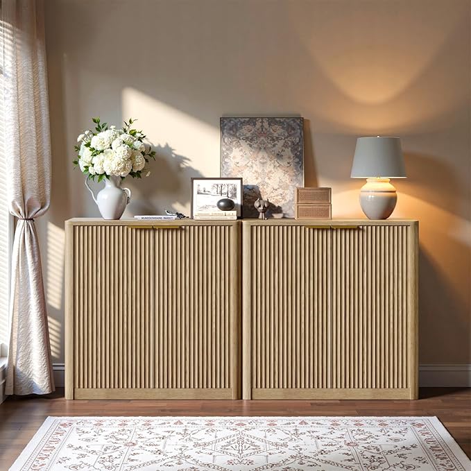 Evermagin 31.5" Oak Buffet Cabinet with Storage, Fluted Sideboard Cabinet with Adjustable Shelves，Boho Credenza, Console Table with 2 Doors for Dining Room, Kitchen, and Living Room