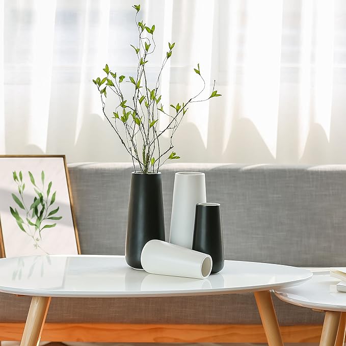 D'vine Dev 8 Inch Ceramic Flower Vase Matte Finishing, Minimalist Design for Home Décor, Bedroom, Living Room, Centerpieces, Office, Ebony Black, VS-XH-E-1