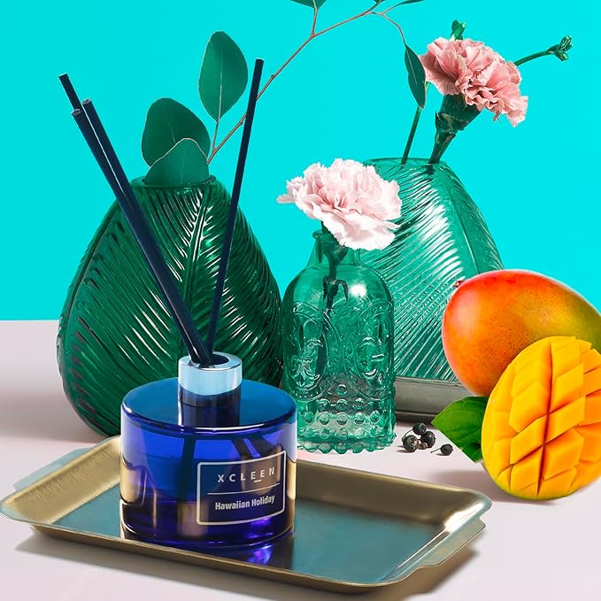 Reed Diffuser Set, 6.7 Oz Hawaiian Holiday Scented Reed Diffuser, Home Fragrance Oil Diffuser with Sticks, Great Air Fresheners for Bathroom