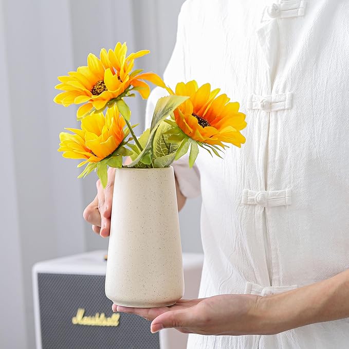 Beige Vase - Beige Ceramic Vase, 6“ Neutral vase Home Decor, Boho Off White Cream Vases for Flower, Minimalist Modern Ivory vases for Centerpieces, Room Decor, Living Room, Bedroom or Gift