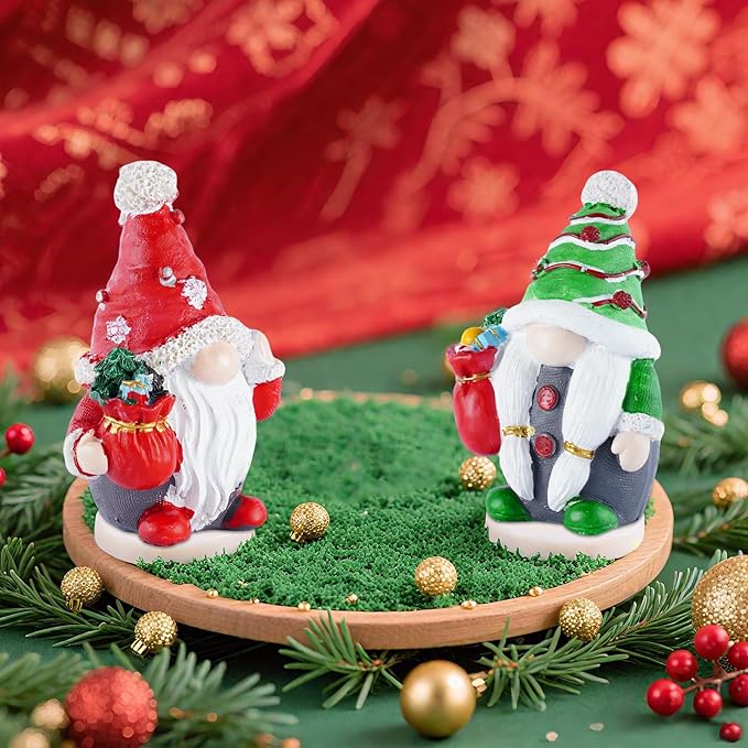 2-Piece Christmas Resin Gnome Statues, Suitable for Indoor & Outdoor Holiday Decor, Winter Christmas Table Decoration, Ideal for Mom, Dad, Friends