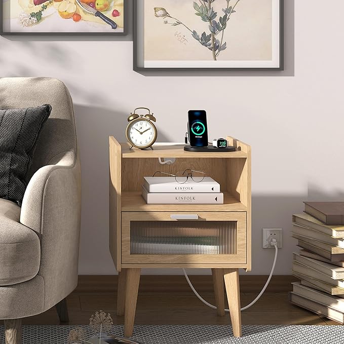 Nightstand with Charging Station, Natural Wood Bedside Tables, Modern End Table, Side Table with 2 Tiers Storage Space for Bedroom Living Room MLBZ07YE-2