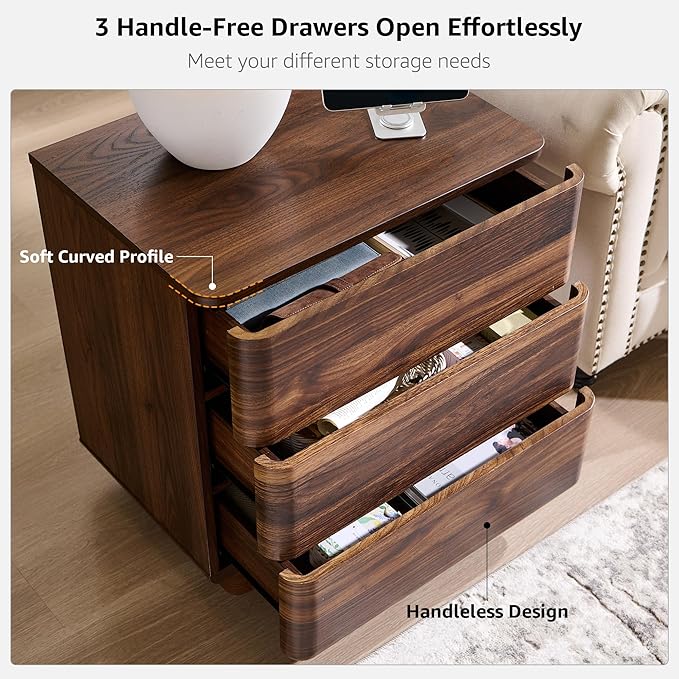 JXQTLINGMU 22" Modern Nightstand with Charging Station, Large Push-to-Open End Table, Wood Bedside Table w/Curved Profile Design, Handleless 3 Drawer Night Stand for Bedroom, Living Room, Brown