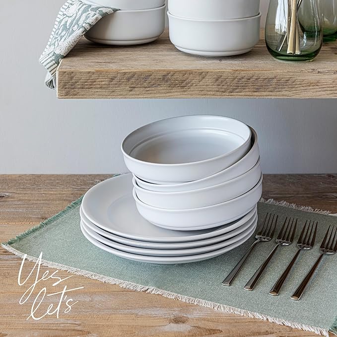 Over&Back Set of 4 Woven Frayed Chambray Placemats - Colorful Dining Table Mat - Hand-Finished Frayed Edges - 100% Cotton - Machine Washable - Kitchen and Home Decor - Green - 14" L X 20" W