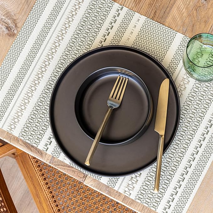 Over&Back Set of 4 Reversible Woven Placemats - Colorful Dining Room Table Mat - UVA/UVB-Proof Polypropylene - Indoor and Outdoor Kitchen and Home Decor - Striped - Green - Rectangle