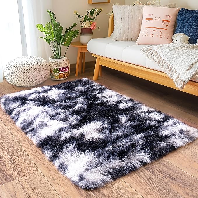 Small Rugs for Bedroom, Fluffy 2x3 Rug Throw Non Slip for Bedside Dorm Kids Room, Plush Comfy Shag Carpet for Home Decor Aesthetic, Black and White