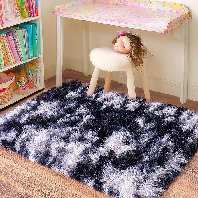 Small Rugs for Bedroom, Fluffy 2x3 Rug Throw Non Slip for Bedside Dorm Kids Room, Plush Comfy Shag Carpet for Home Decor Aesthetic, Black and White