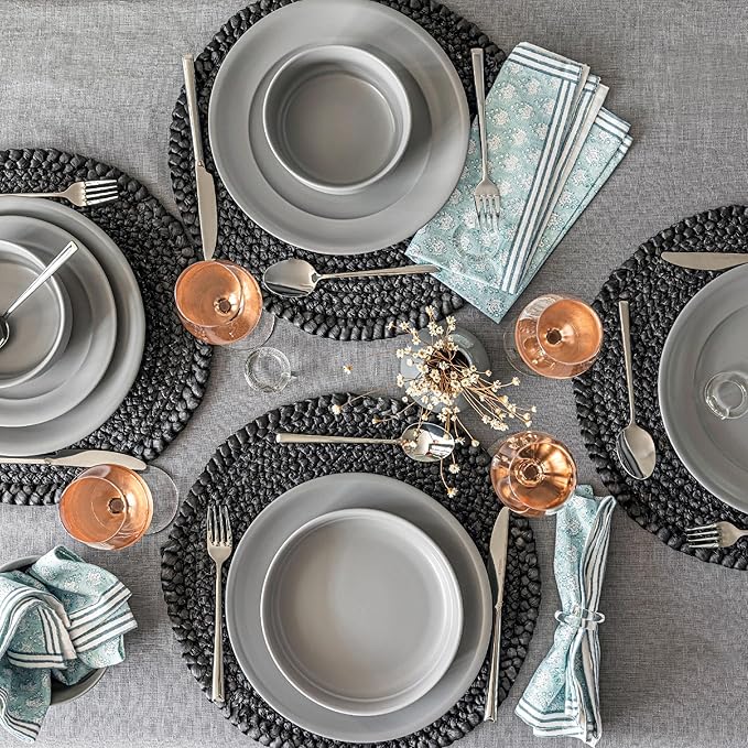 Over&Back Set of 4 Natural Round Woven Placemats - Dining Table Mat - Made with Natural Fibers - Kitchen and Home Decor - Black