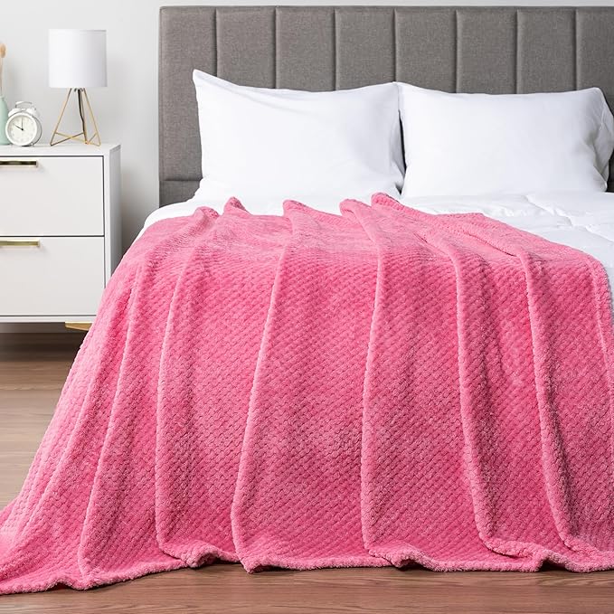 PAVILIA Hot Pink Throw Blanket for Couch Bed, Soft Fleece Throws for Sofa Chair, Fuzzy Waffle Textured Blanket, Cozy Warm Lightweight All Season Blanket Throw, 50x60