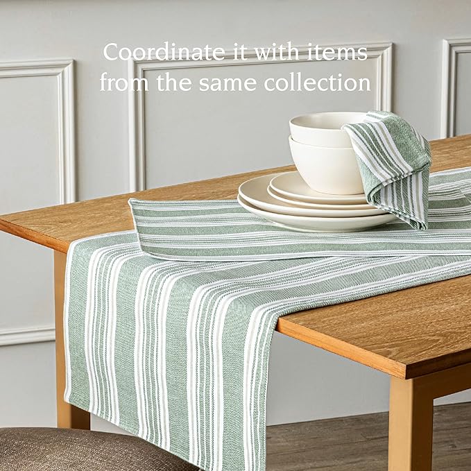 Over&Back Set of 4 Woven Placemats - Colorful Dining Table Mat - 100% Cotton - Machine Washable - Kitchen and Home Decor - Green - 14" L X 20" W